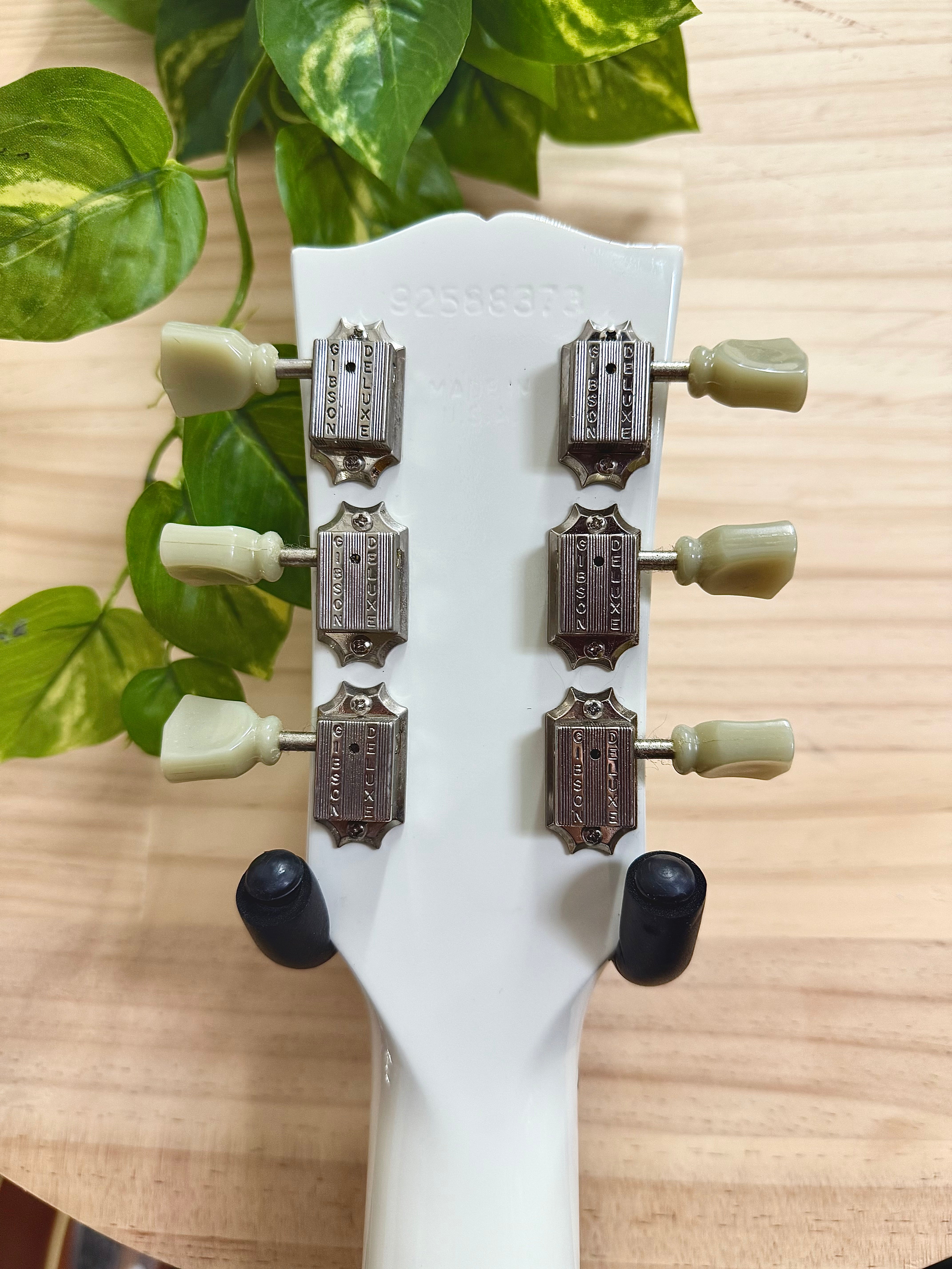 Gibson | Les Paul Special | White | 1998 | Pre-Loved Gibson | Les Paul Special | White | 1998 | Pre-Loved